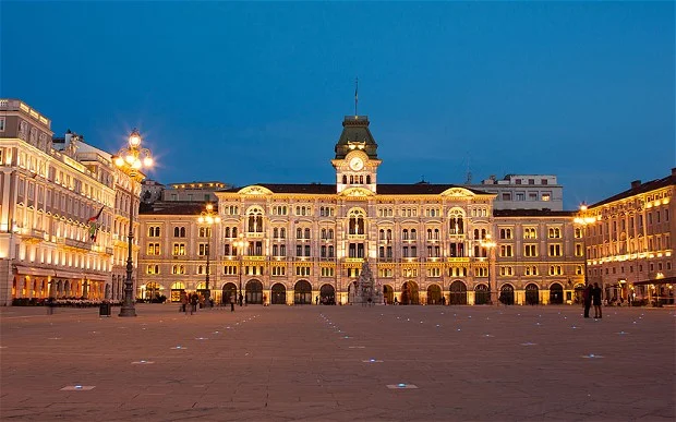 Piazza-Trieste_2726323b.webp