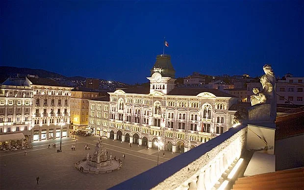 trieste-square_1913698b.webp