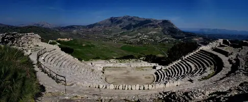 Segesta-Teatre-7527panoramic2.webp