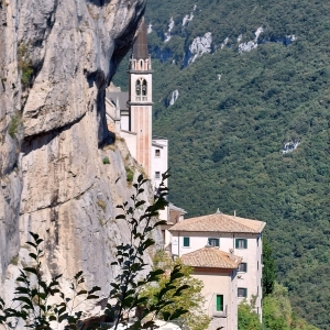 Santuario della Madonna della Corona