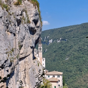 Santuario della Madonna della Corona